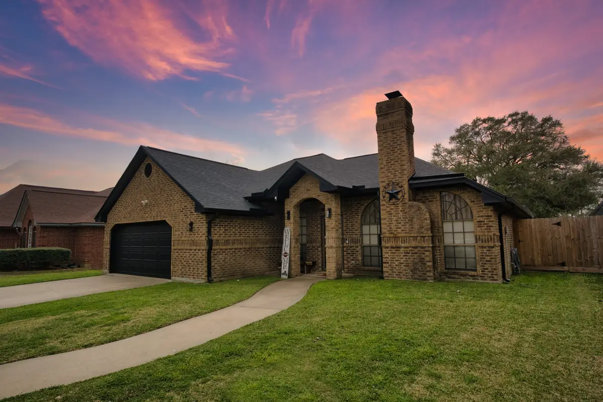 213 Trailride Road, Angleton, TX 77515 - #1