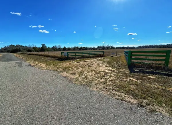 3763 Cr 490, Normangee, TX 77871