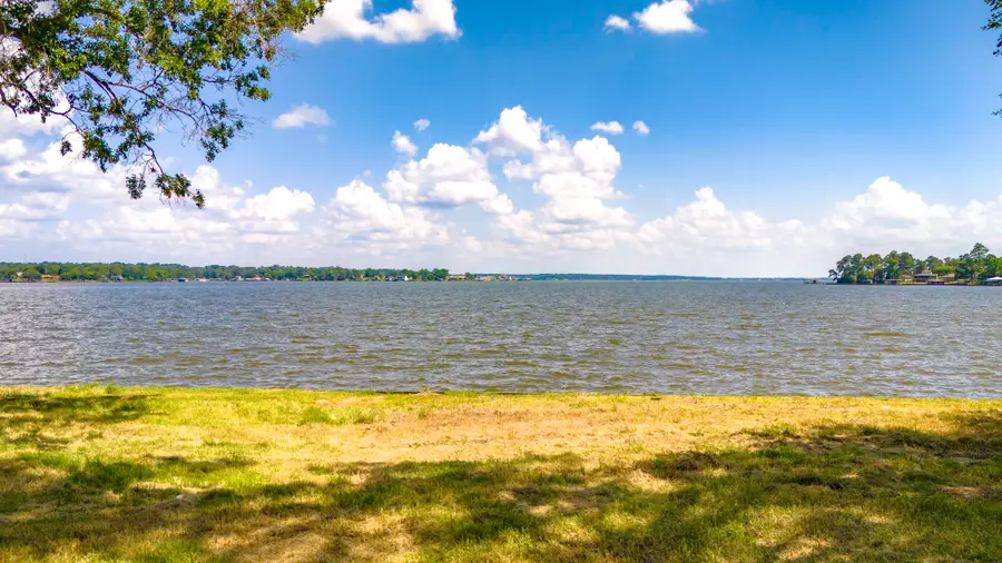 000 Shawnee Drive, Onalaska, TX 77360 - #2