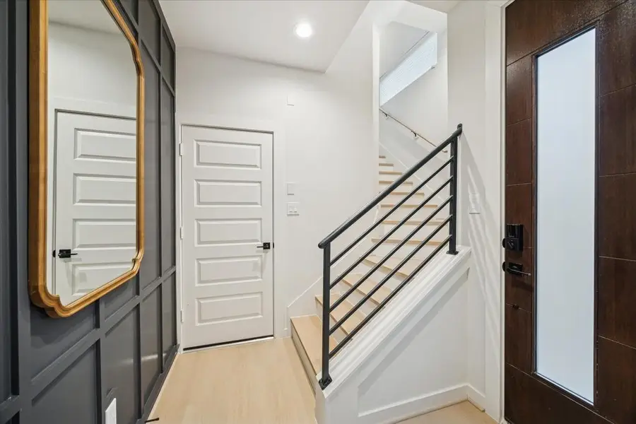 811 Thornton Road #E, Houston, TX 77018 - #3
