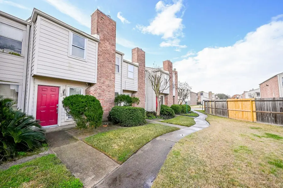 3901 Woodchase Drive #48, Houston, TX 77042 - #2