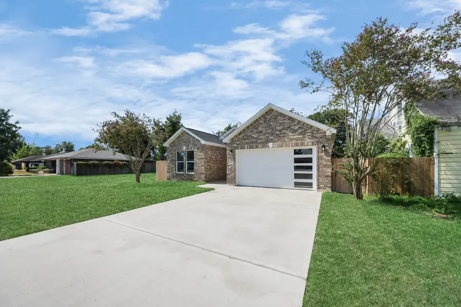 406 S Iowa Street, La Porte, TX 77571 - Image #2
