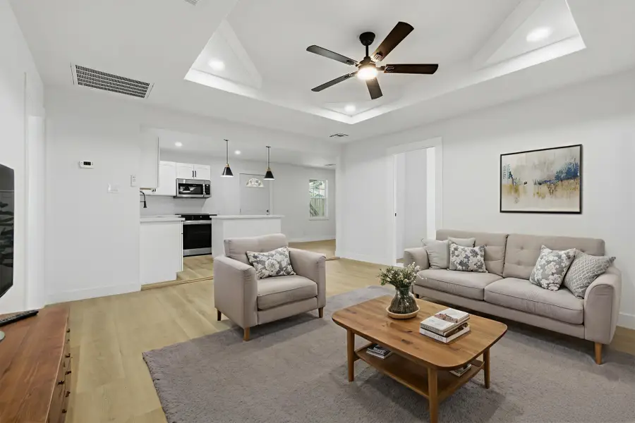 2716 Windsor Lane, Pasadena, TX 77506 - Image #3