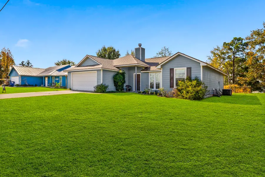 1060 Yaupon Cove Drive, Onalaska, TX 77360 - Image #2