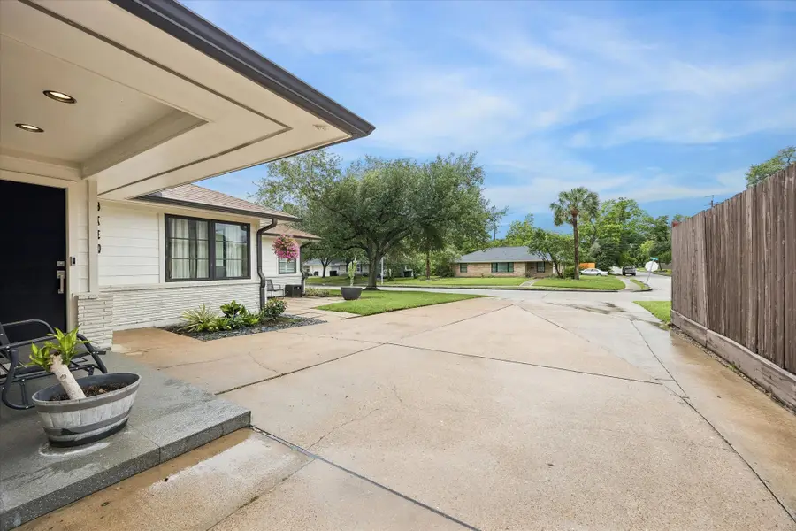 6230 Waltway Drive, Houston, TX 77008 - #3
