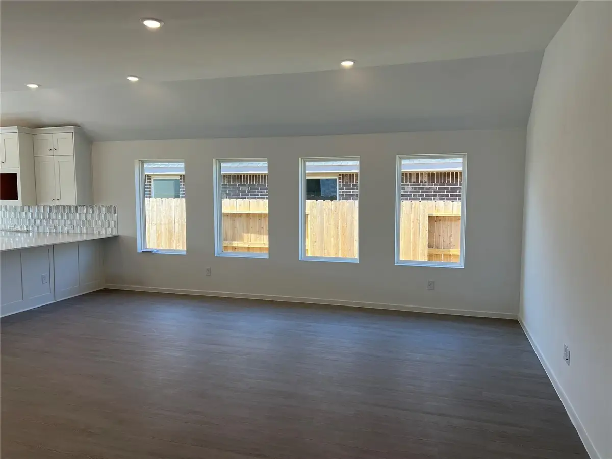 2142 Mosaic Valley Court, Angleton, TX 77515 - Image #1