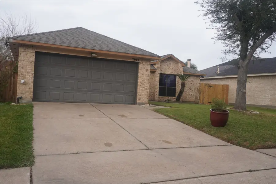 7014 Lost Thicket Drive, Houston, TX 77085 - Image #3