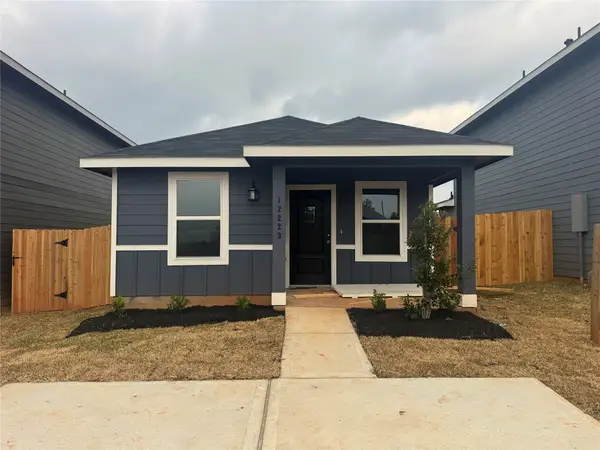 12223 Shield Crest Court, Willis, TX 77378