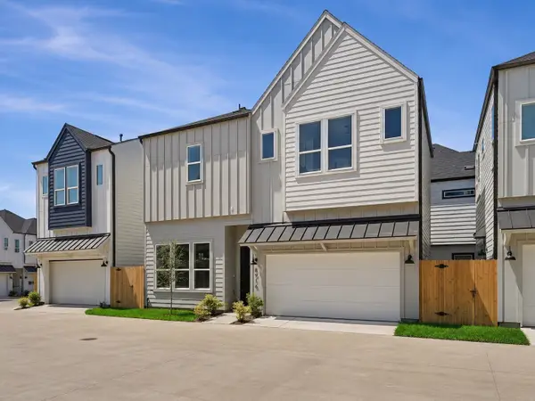 8914 Sunshine Laverne Lane, Houston, TX 77080