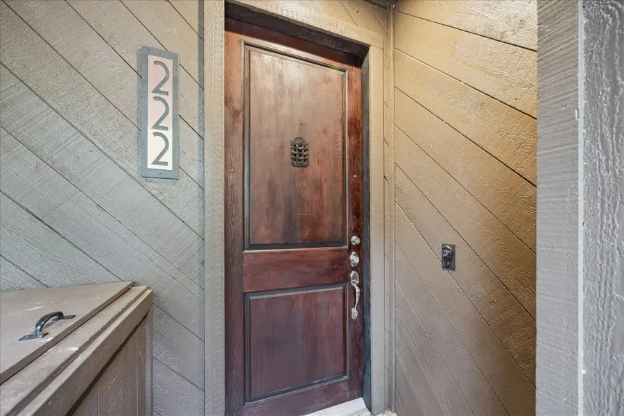 222 Litchfield Lane, Houston, TX 77024 - Image #3