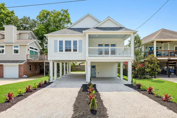 608 Oak Road, Clear Lake Shores, TX 77573
