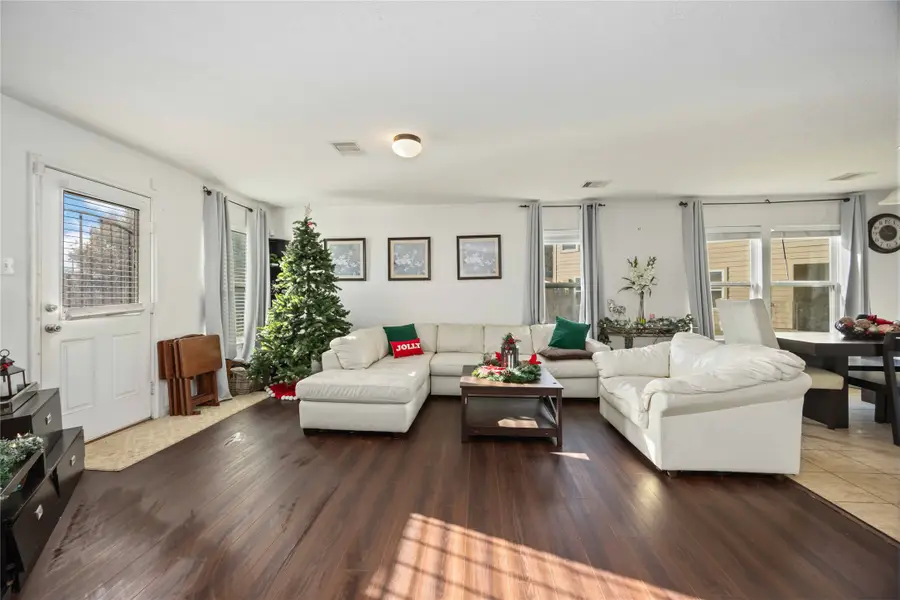 15338 Trinity Meadow Drive, Stafford Missouri City, TX 77489 - Image #2