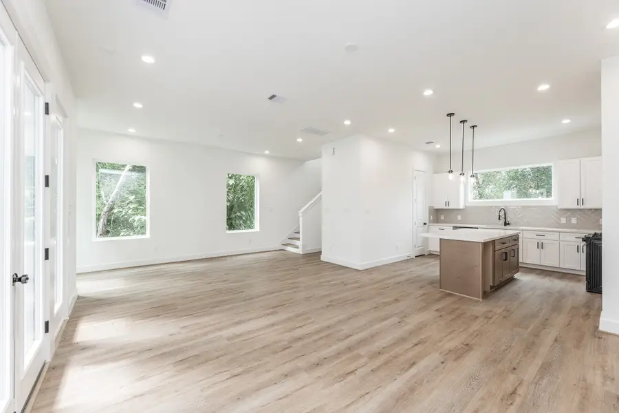 905 Quitman Street #A, Houston, TX 77009 - #2