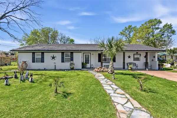 411 N Commerce Street, Madisonville, TX 77864