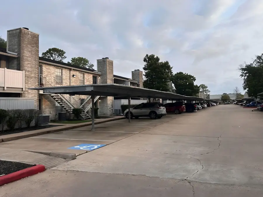 8247 Creekbend Drive #8247, Houston, TX 77071 - Image #3