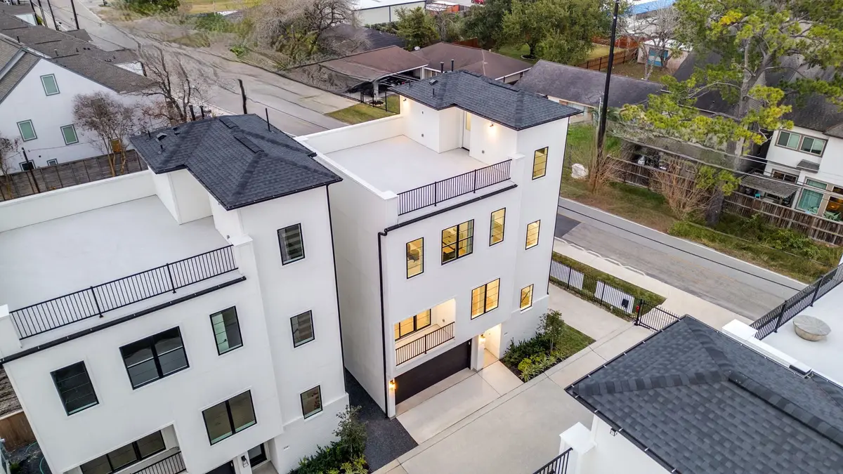 8704 Ojeman Villas Drive, Houston, TX 77055 - Image #1