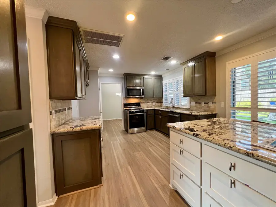 3908 Spring River Drive, Pearland, TX 77584 - #3