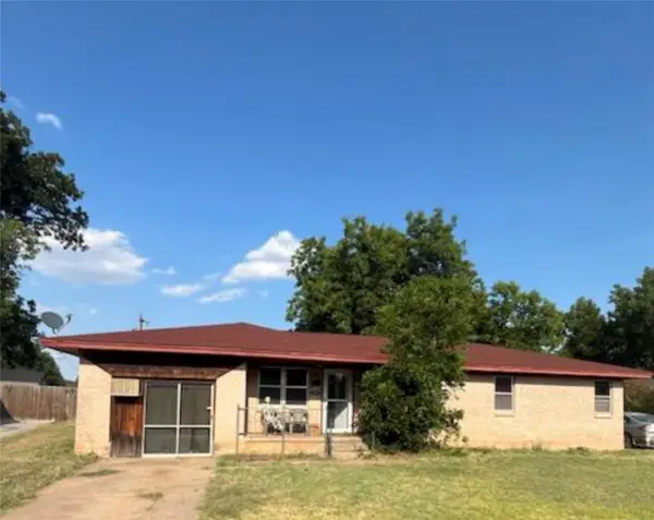 707 Gayle Street, Burkburnett, TX 76354