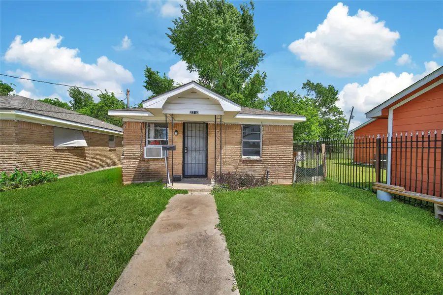 2310 Kabee Street, Houston, TX 77020 - #2