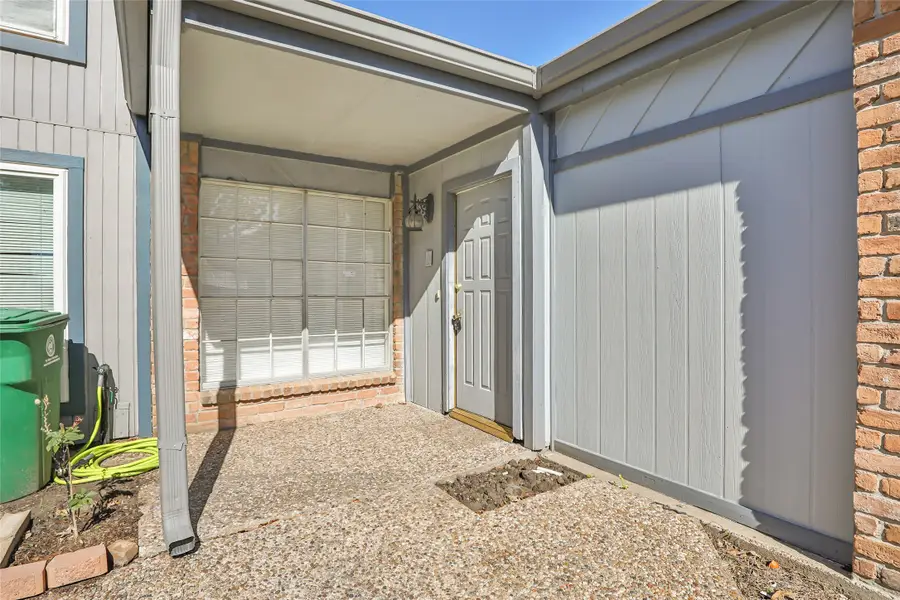 5902 Arncliffe Drive, Houston, TX 77088 - Image #3