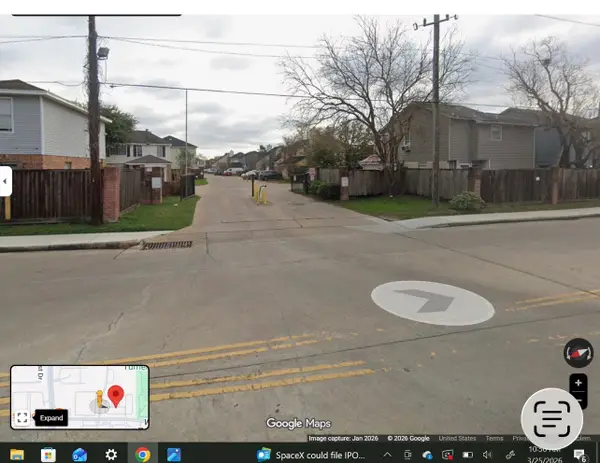 7050 Inwood Park Dr Drive, Houston, TX 77088