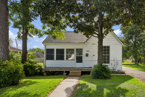 408 S 4th Street, La Porte, TX 77571