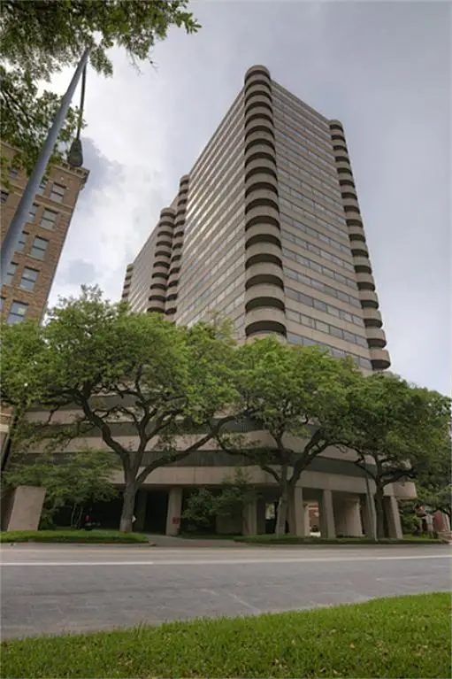 5000 Montrose Boulevard #9D, Houston, TX 77006