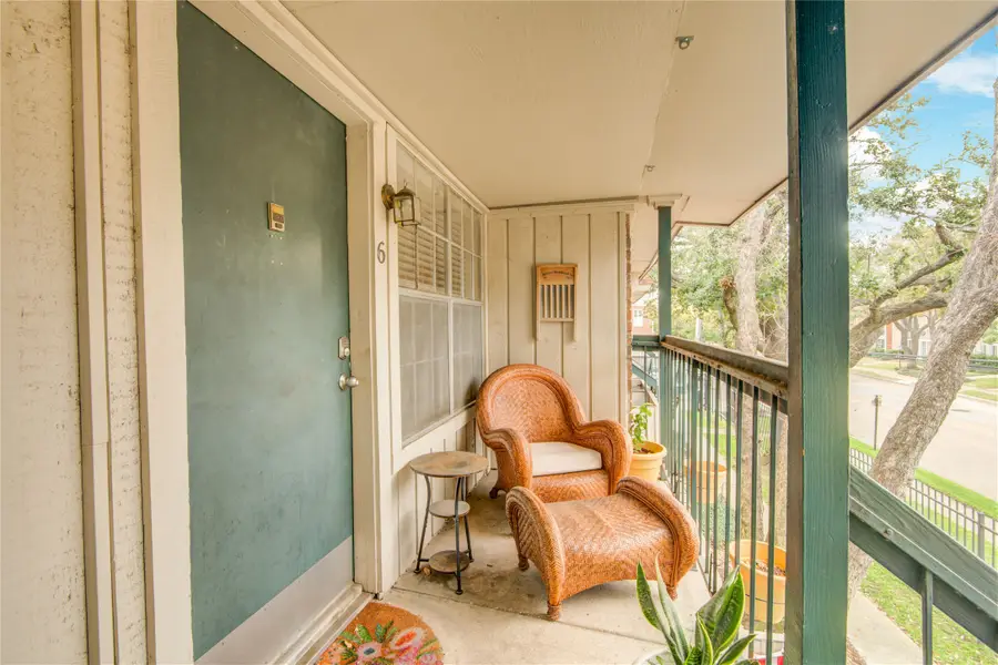 845 Augusta Drive #6, Houston, TX 77057 - #3