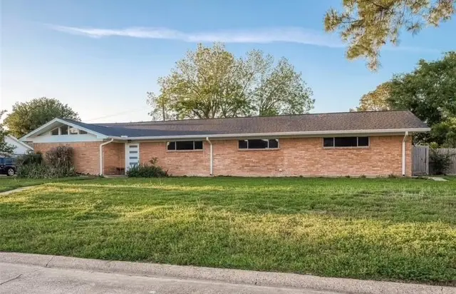 4800 Country Club View, Baytown, TX 77521 - Image #3