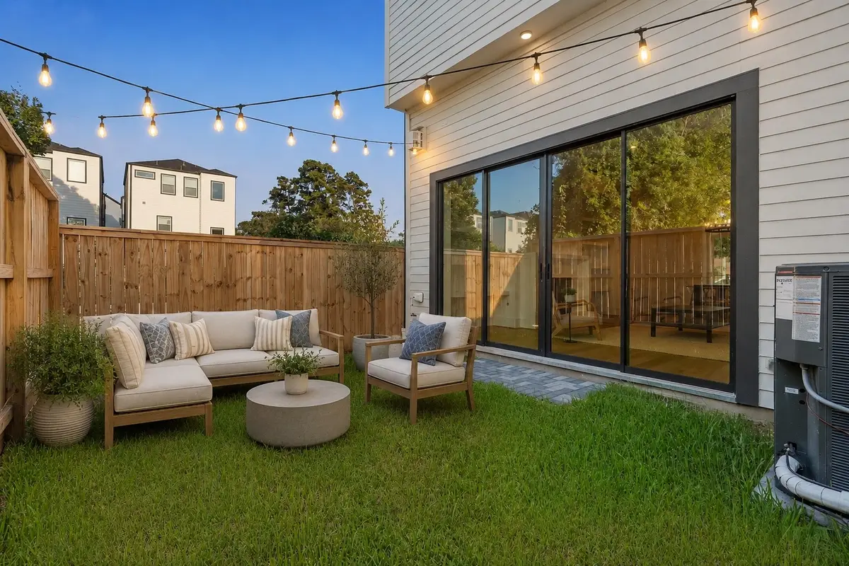 5312 Wembley Downs Dr, Houston, TX 77091 - #1