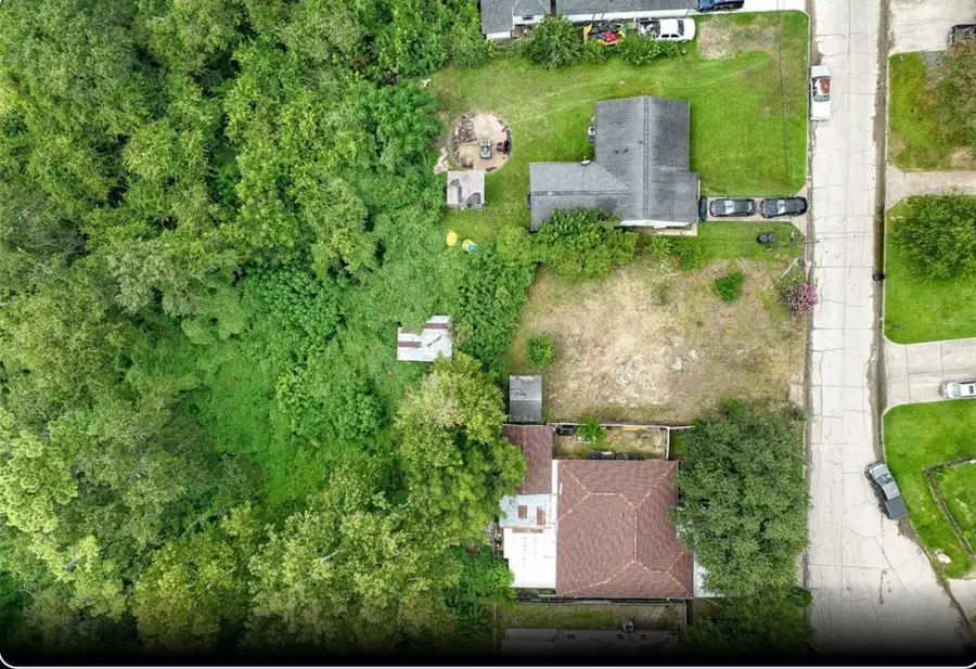 9230 Forest View St, Houston, TX 77078 - Image #2