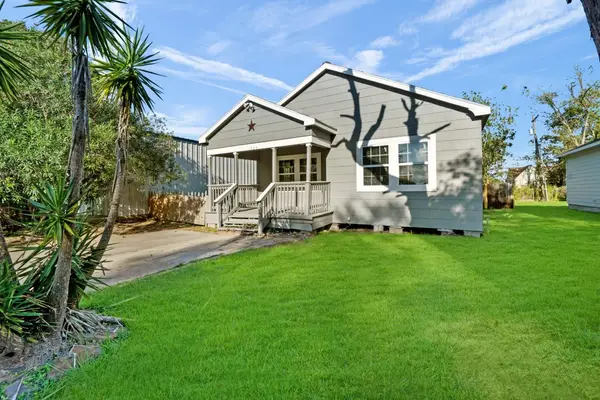 928 Tallow Square, La Marque, TX 77568