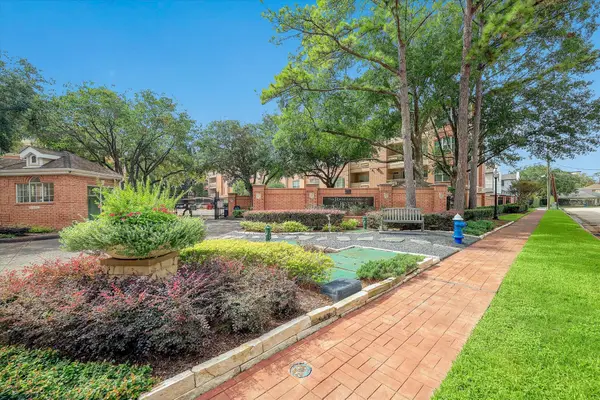 2100 Welch Street #C121, Houston, TX 77019