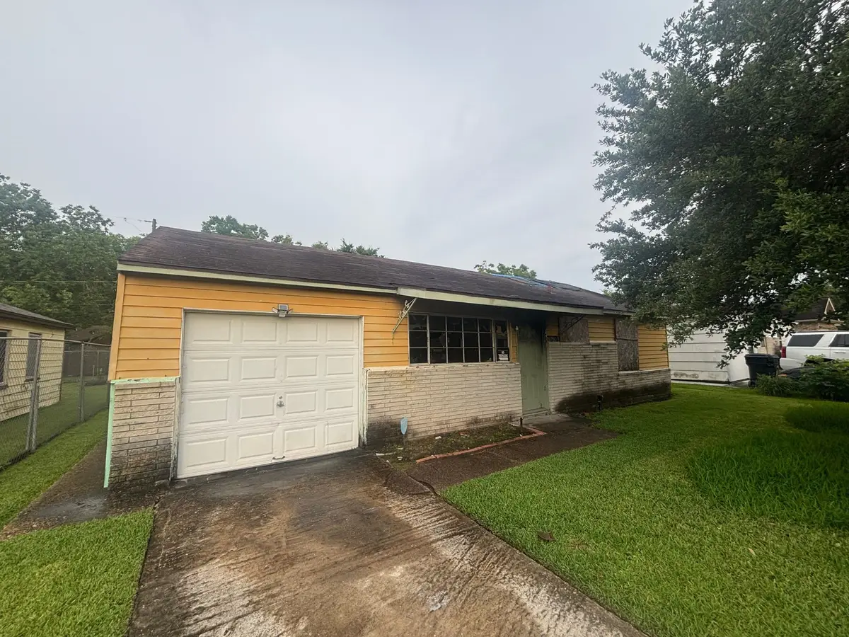10517 Rosehaven Drive, Houston, TX 77051 - #1