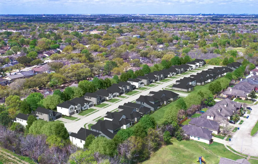 2419 Beverlywood, Missouri City, TX 77489 - Image #2