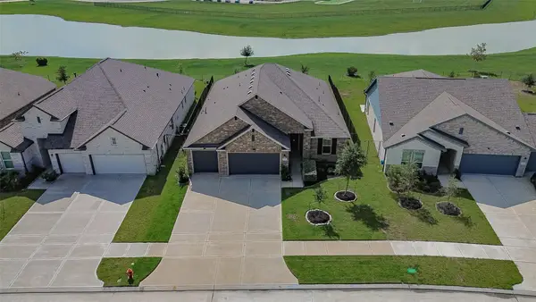 10707 Amador Peak Drive, Rosharon, TX 77583