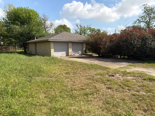 9950 Genard Road, Houston, TX 77041