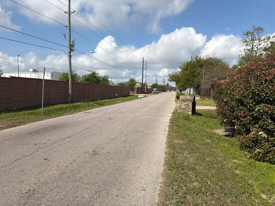 9950 Genard Road, Houston, TX 77041 - #2