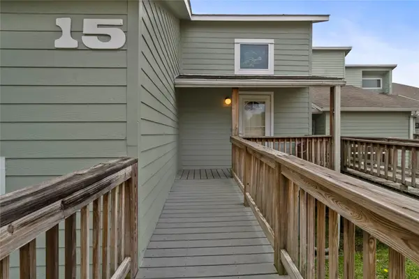 325 Carolcrest Lane #15, Livingston, TX 77351