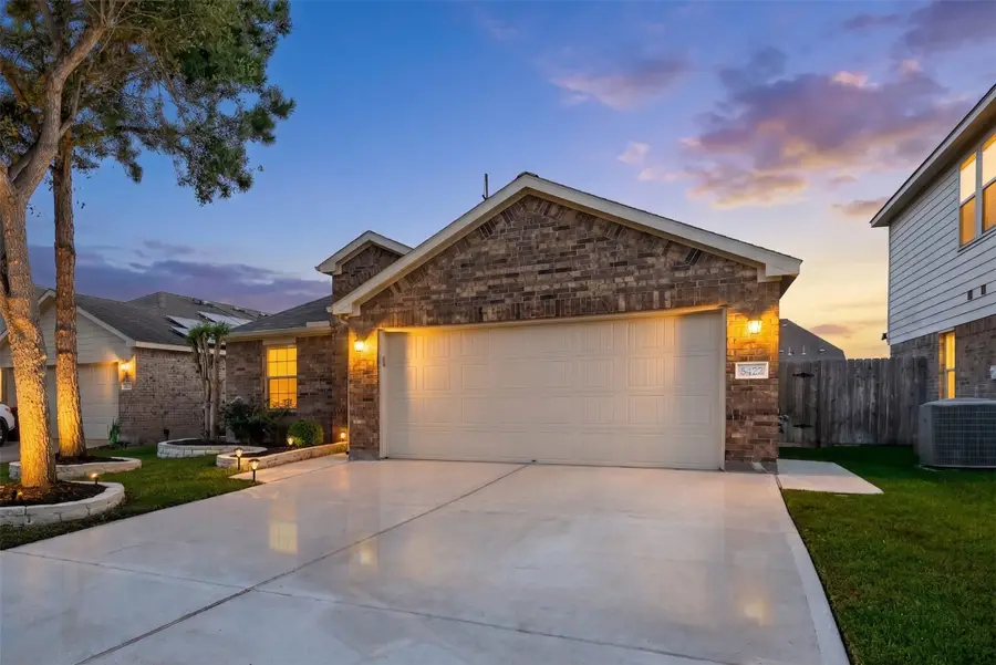 5422 Marble Ravine Drive, Richmond, TX 77407 - #2