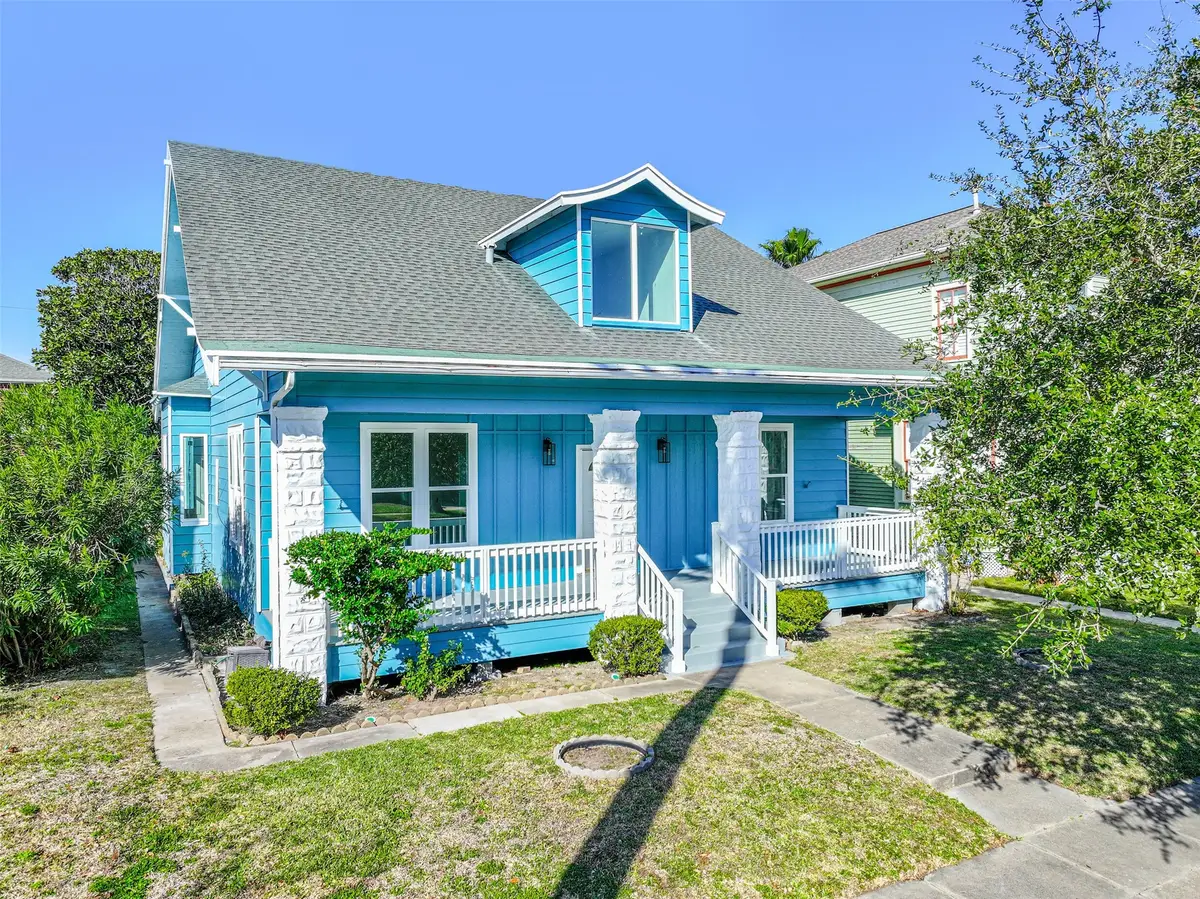 3124 Avenue R 1/2, Galveston, TX 77550 - Image #1
