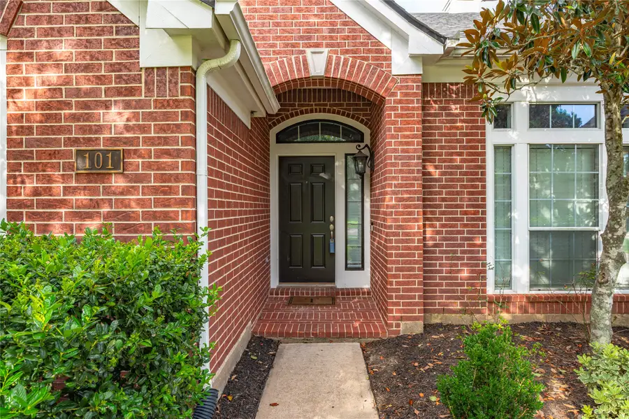 101 Arbor Springs Lane, Dickinson, TX 77539 - #2