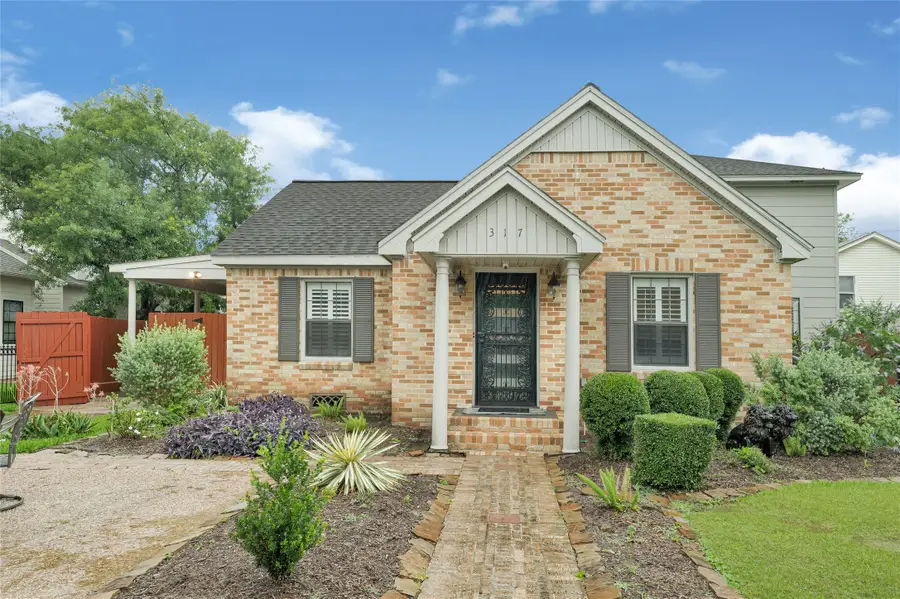 317 Avenue Of Oaks Street, Houston, TX 77009 - #3