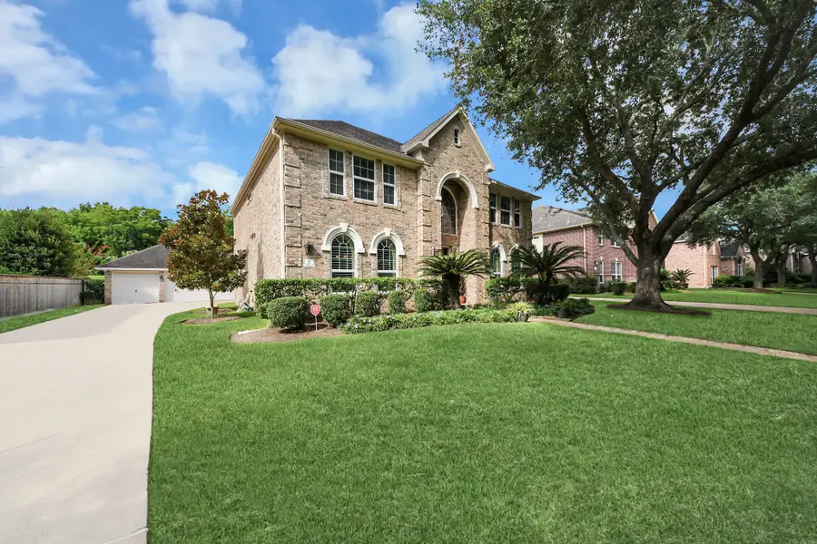 16 Twin Valley Drive, Sugar Land, TX 77479 - #3