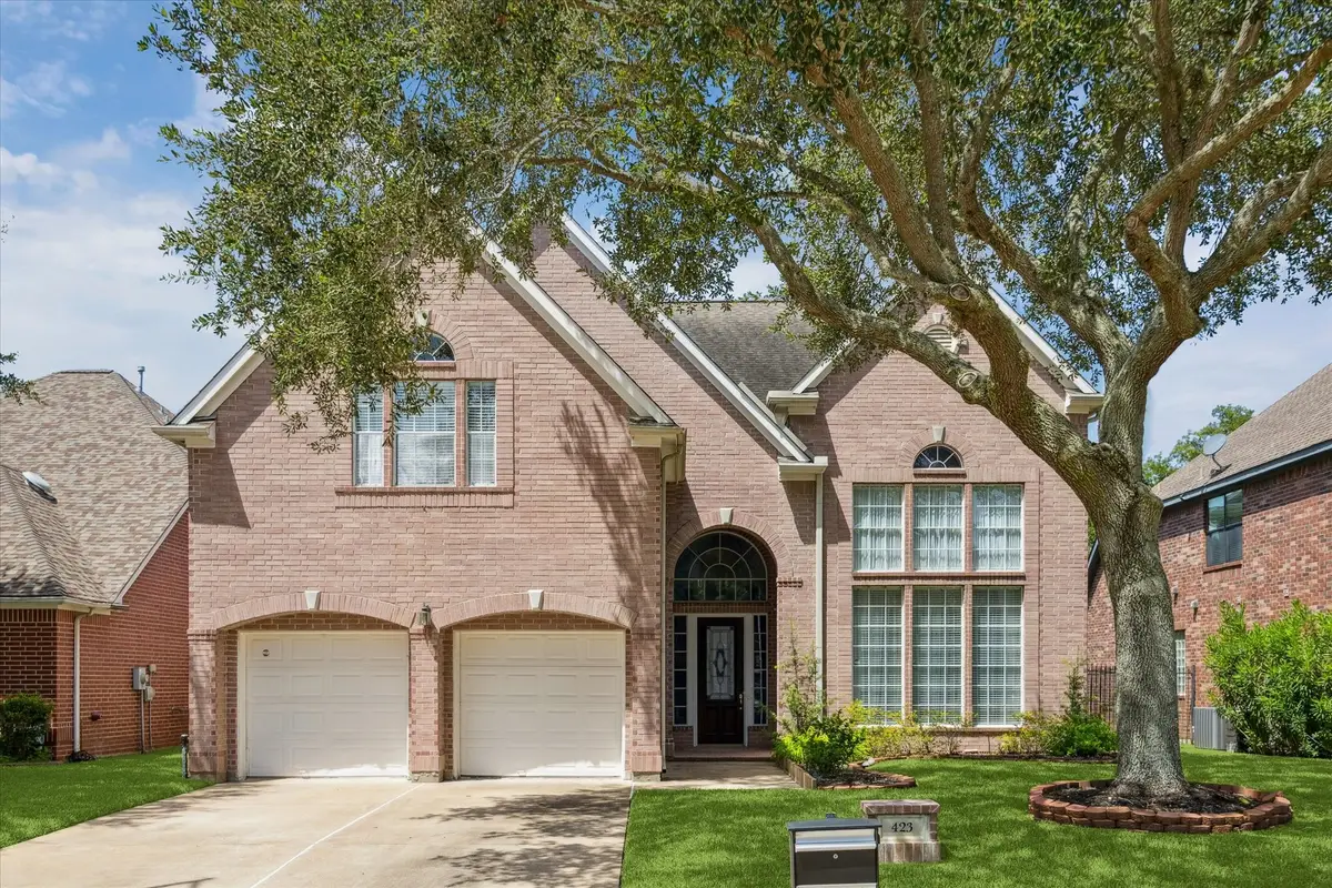 423 Brook Shore Court, Sugar Land, TX 77478 - Image #1