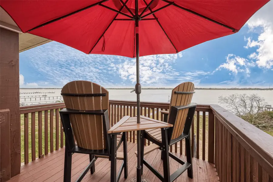 792 W Bayshore Drive, Palacios, TX 77465 - Image #2