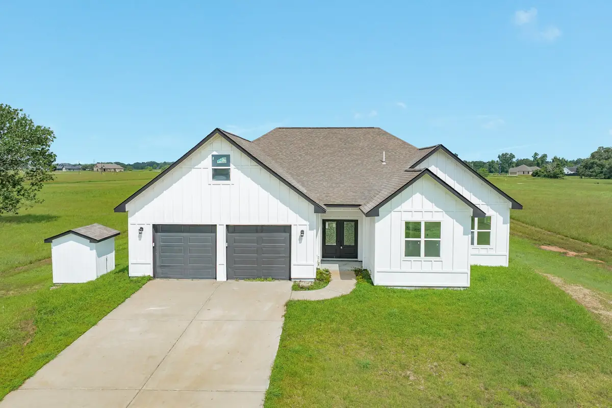 302 Colt Trail, Angleton, TX 77515 - #1