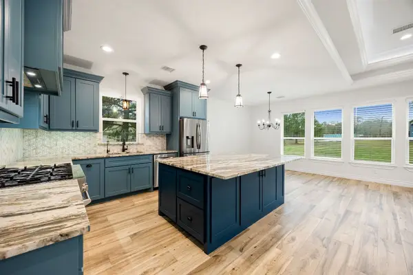 9115 Bush Buck Lane, Conroe, TX 77303