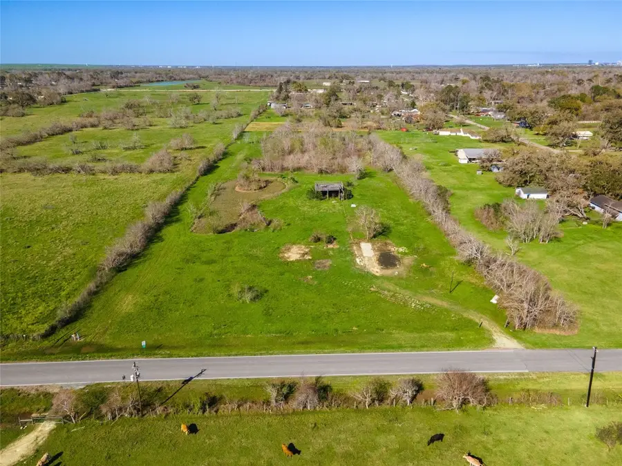 7522 S F Austin, Jones Creek, TX 77541 - #2