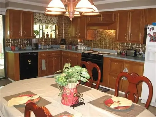 18380 Arbor Oaks Circle, New Caney, TX 77357 - Image #2